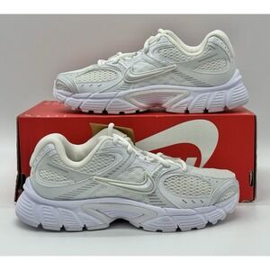 Nike Women's V5‎ RNR White Metallic Silver Size 5.5 HQ7901 101